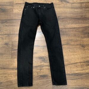 Levi's Woman’s 510 mid rise Slim Black Jeans. Size‎ 30